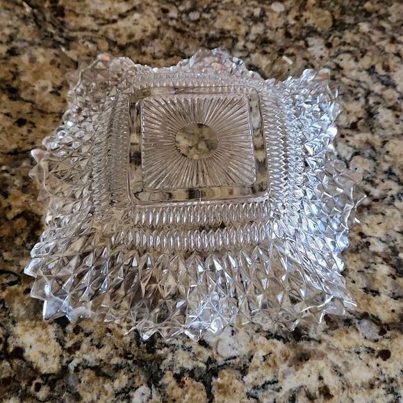 Vintage Indiana Glass clear square ruffled edge diamond point candy dish… - Picture 3 of 3